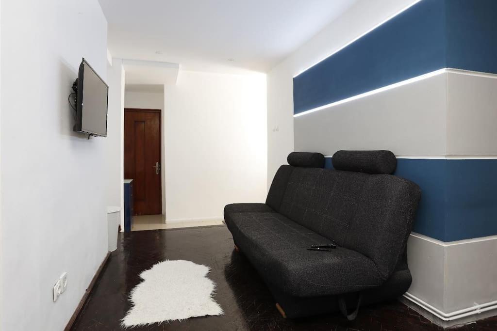 1 Bdrm Apartment In City Center Boekarest Buitenkant foto